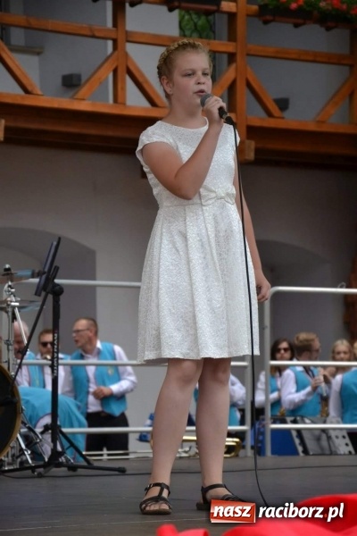 Zdjęcie w galerii na portalu naszraciborz.pl: I edycja Święta Powiatu Raciborskiego na Zamku Piastowskim za nami wiadomości z regionu