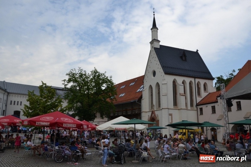 Zdjęcie w galerii na portalu naszraciborz.pl: I edycja Święta Powiatu Raciborskiego na Zamku Piastowskim za nami wiadomości z regionu