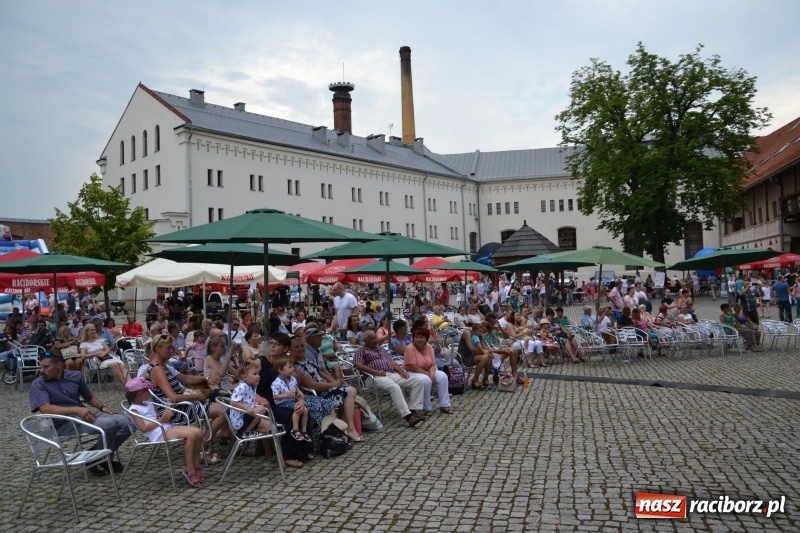 Zdjęcie w galerii na portalu naszraciborz.pl: I edycja Święta Powiatu Raciborskiego na Zamku Piastowskim za nami wiadomości z regionu