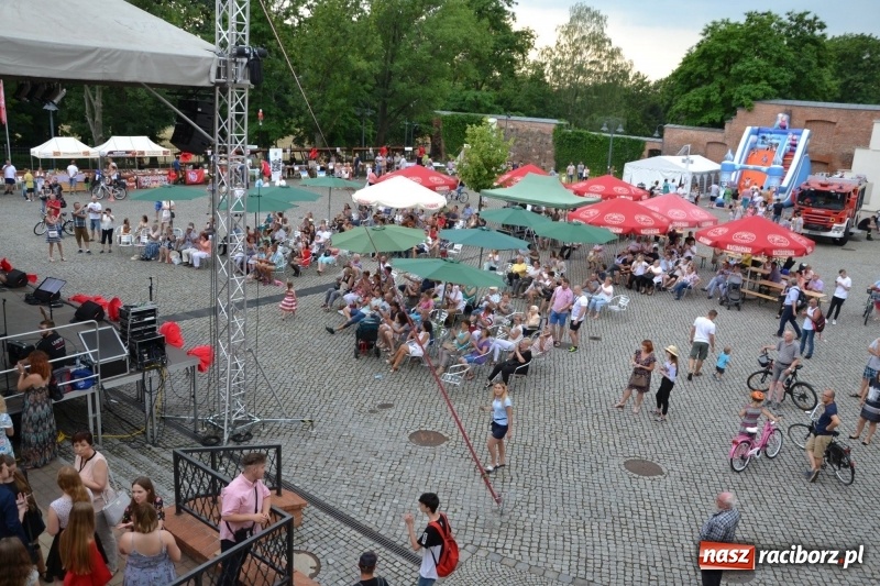 Zdjęcie w galerii na portalu naszraciborz.pl: I edycja Święta Powiatu Raciborskiego na Zamku Piastowskim za nami wiadomości z regionu