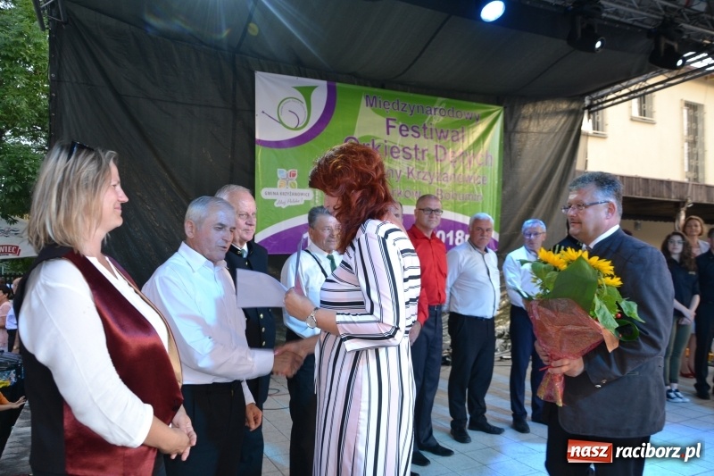 Zdjęcie w galerii na portalu naszraciborz.pl: VI Festiwal Orkiestr Dętych w Tworkowie wiadomości z regionu