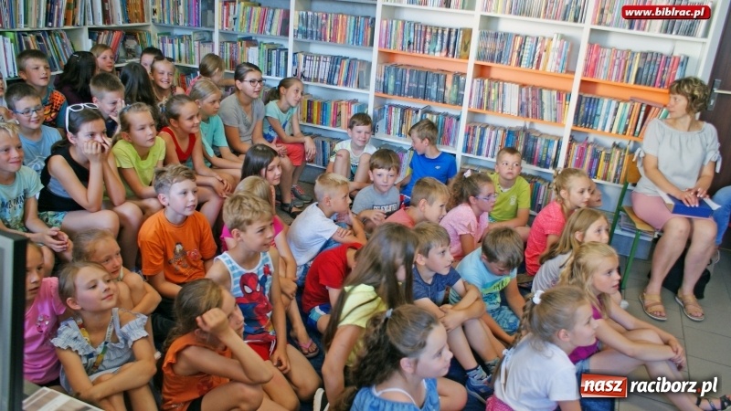 Zdjęcie w galerii na portalu naszraciborz.pl: Melania Kapelusz była gościem filii bibliotecznej w Markowicach wiadomości z regionu