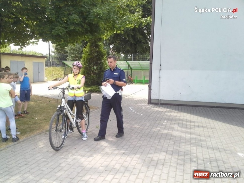 Zdjęcie w galerii na portalu naszraciborz.pl: Młodzi raciborzanie zdali egzamin na pierwsze prawo jazdy wiadomości z regionu