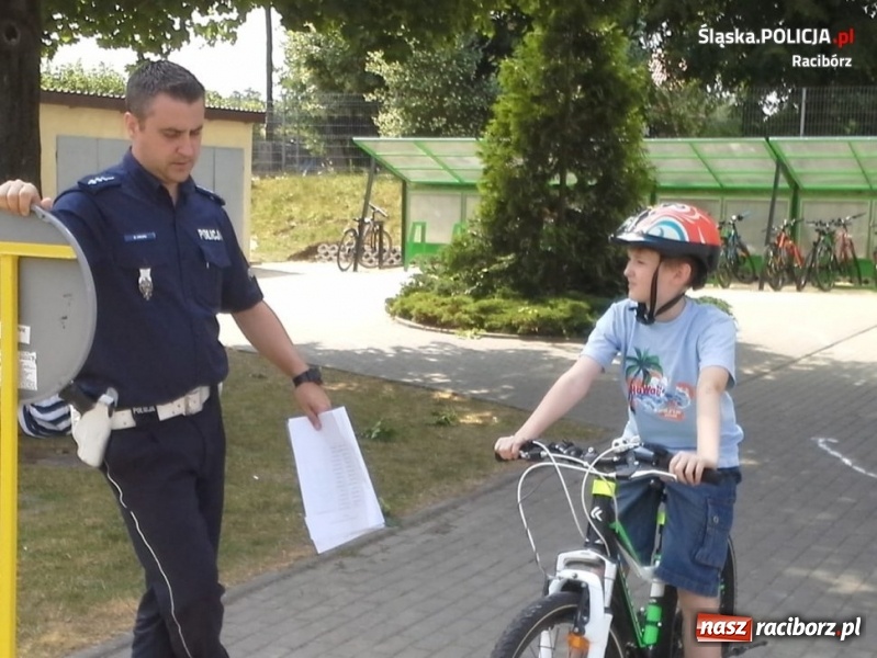 Zdjęcie w galerii na portalu naszraciborz.pl: Młodzi raciborzanie zdali egzamin na pierwsze prawo jazdy wiadomości z regionu