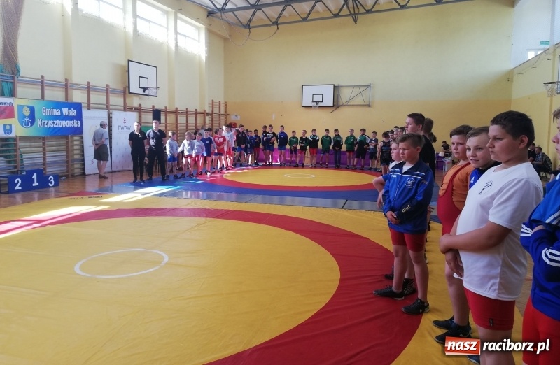 Zdjęcie w galerii na portalu naszraciborz.pl: Medale zapaśników Unii Racibórz na Mistrzostwach Szkół Podstawowych wiadomości z regionu