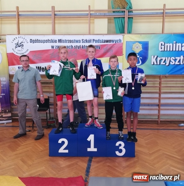 Zdjęcie w galerii na portalu naszraciborz.pl: Medale zapaśników Unii Racibórz na Mistrzostwach Szkół Podstawowych wiadomości z regionu