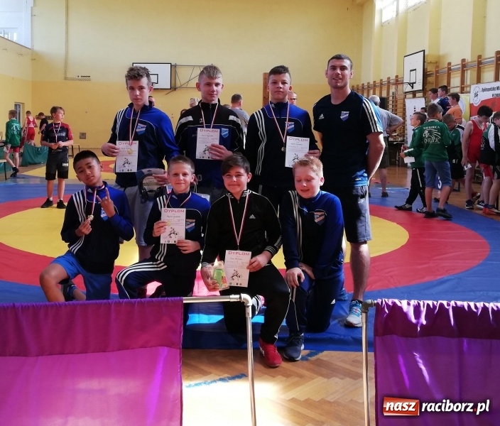 Zdjęcie w galerii na portalu naszraciborz.pl: Medale zapaśników Unii Racibórz na Mistrzostwach Szkół Podstawowych wiadomości z regionu