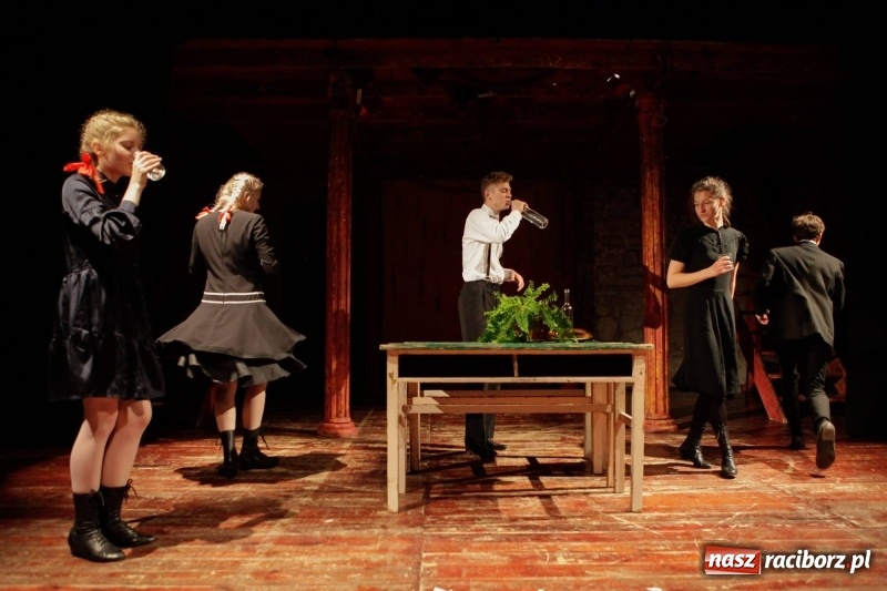 Zdjęcie w galerii na portalu naszraciborz.pl:  Złoty Kalejdoskop dla Tetraedru FOTO i WIDEO wiadomości z regionu