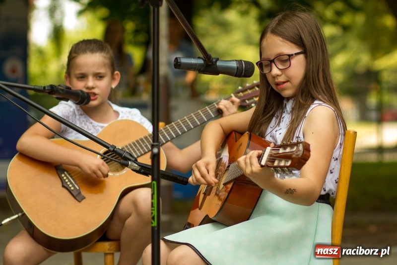 Zdjęcie w galerii na portalu naszraciborz.pl: II Piknik Sąsiedzki w Parku Jordanowskim  wiadomości z regionu