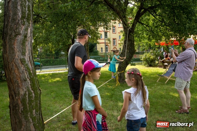 Zdjęcie w galerii na portalu naszraciborz.pl: II Piknik Sąsiedzki w Parku Jordanowskim  wiadomości z regionu