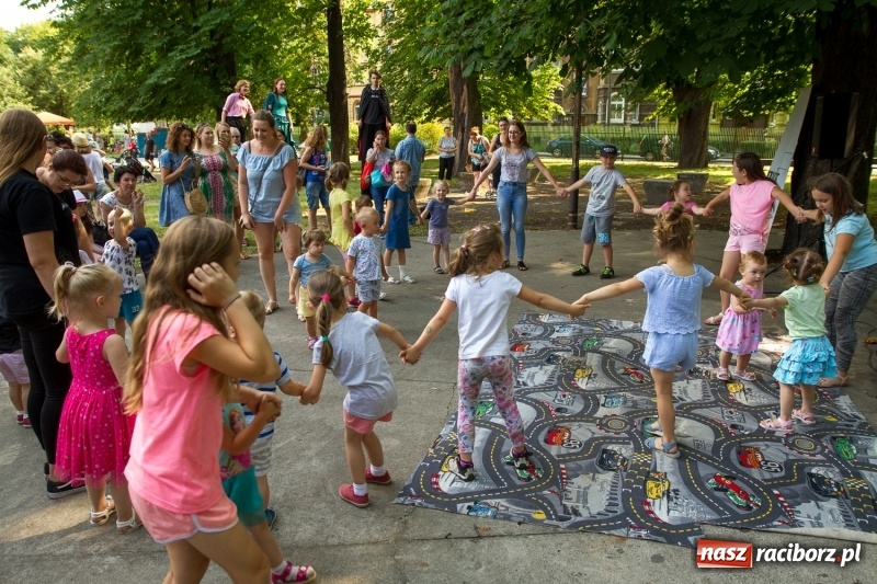 Zdjęcie w galerii na portalu naszraciborz.pl: II Piknik Sąsiedzki w Parku Jordanowskim  wiadomości z regionu
