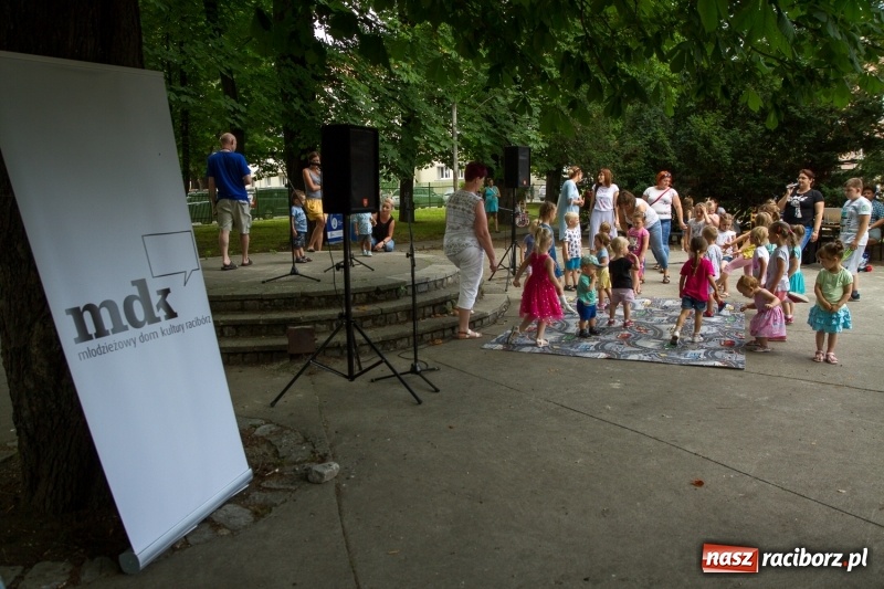 Zdjęcie w galerii na portalu naszraciborz.pl: II Piknik Sąsiedzki w Parku Jordanowskim  wiadomości z regionu