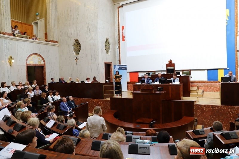 Zdjęcie w galerii na portalu naszraciborz.pl: Dobry start dla dzieci z województwa śląskiego wiadomości z regionu