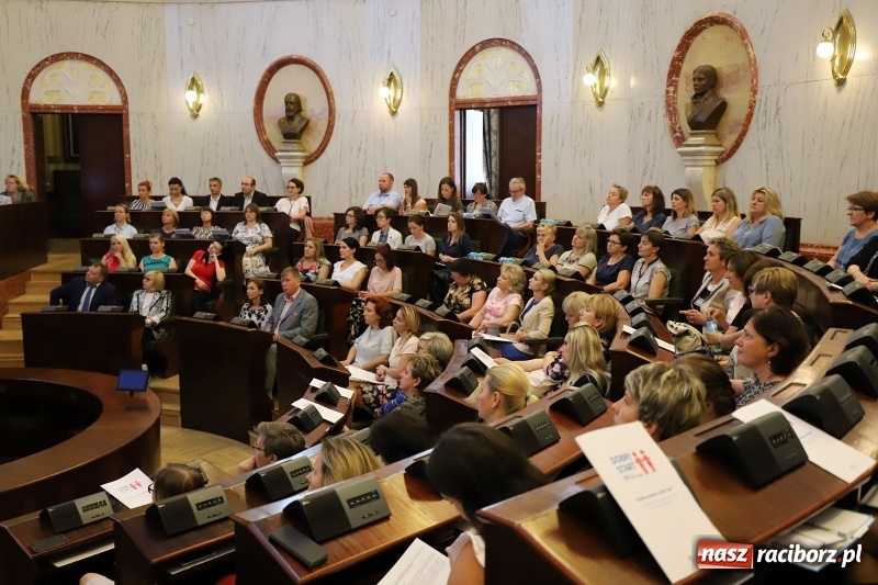 Zdjęcie w galerii na portalu naszraciborz.pl: Dobry start dla dzieci z województwa śląskiego wiadomości z regionu