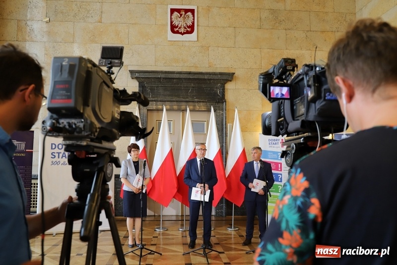 Zdjęcie w galerii na portalu naszraciborz.pl: Dobry start dla dzieci z województwa śląskiego wiadomości z regionu