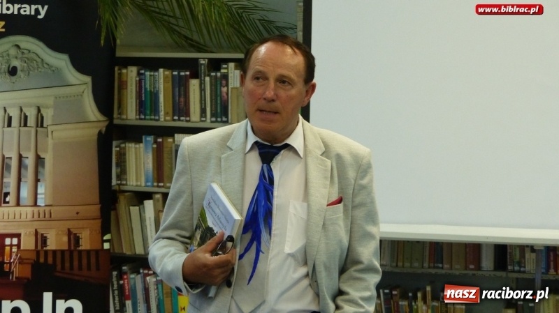 Zdjęcie w galerii na portalu naszraciborz.pl: Noc bibliotek: Kresowiacy na ziemi raciborskiej wiadomości z regionu