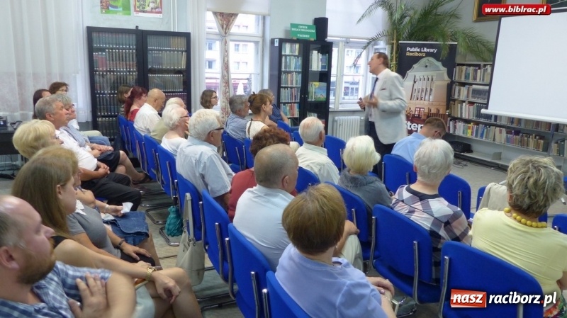 Zdjęcie w galerii na portalu naszraciborz.pl: Noc bibliotek: Kresowiacy na ziemi raciborskiej wiadomości z regionu