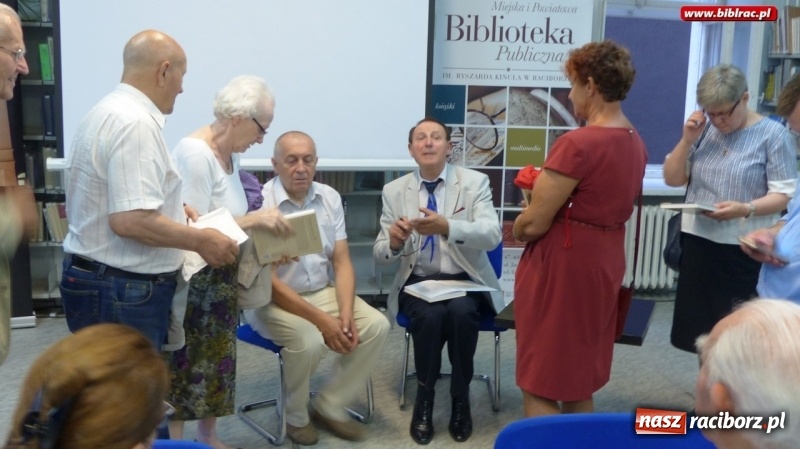 Zdjęcie w galerii na portalu naszraciborz.pl: Noc bibliotek: Kresowiacy na ziemi raciborskiej wiadomości z regionu