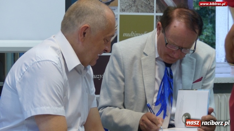 Zdjęcie w galerii na portalu naszraciborz.pl: Noc bibliotek: Kresowiacy na ziemi raciborskiej wiadomości z regionu