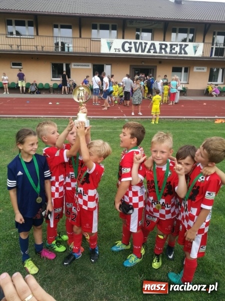 Zdjęcie w galerii na portalu naszraciborz.pl: Młodzi piłkarze LKS 05 Tworków bezkonkurencyjni podczas Gwarek Cup 2018 wiadomości z regionu