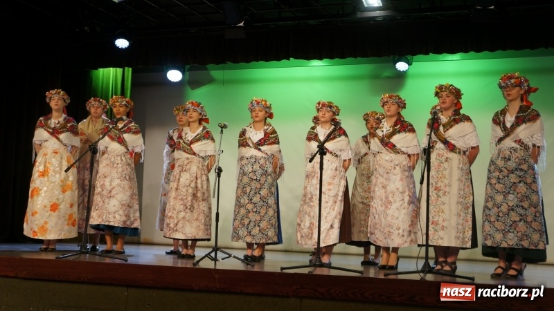 Zdjęcie w galerii na portalu naszraciborz.pl: Frelki z SP18 najlepsze w Śląskim Śpiewaniu wiadomości z regionu