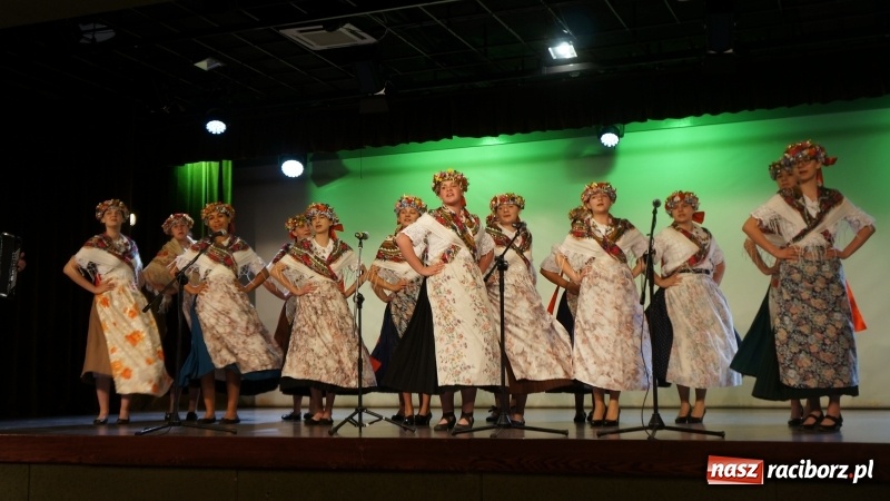 Zdjęcie w galerii na portalu naszraciborz.pl: Frelki z SP18 najlepsze w Śląskim Śpiewaniu wiadomości z regionu