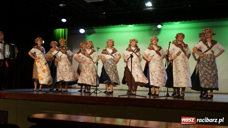Zdjęcie w galerii na portalu naszraciborz.pl: Frelki z SP18 najlepsze w Śląskim Śpiewaniu wiadomości z regionu