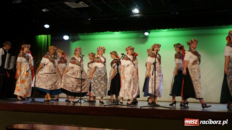 Zdjęcie w galerii na portalu naszraciborz.pl: Frelki z SP18 najlepsze w Śląskim Śpiewaniu wiadomości z regionu