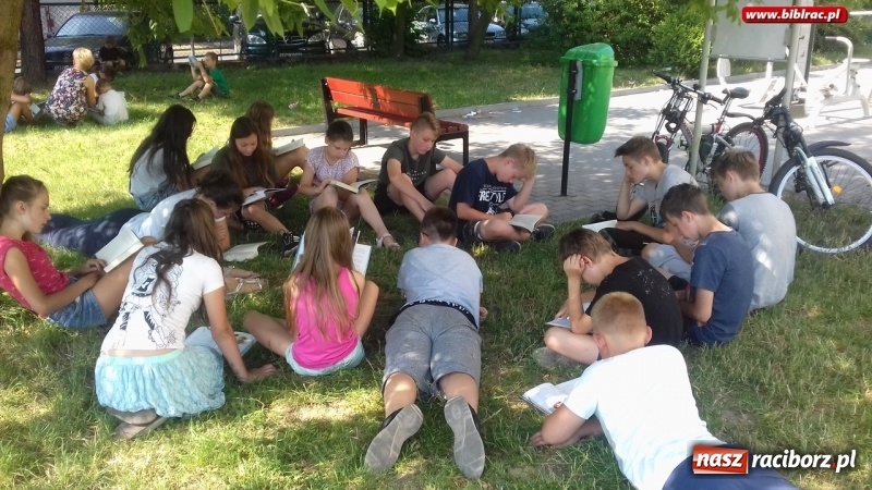 Zdjęcie w galerii na portalu naszraciborz.pl: XVII Tydzień Czytania Dzieciom w bibliotece na Płoni wiadomości z regionu