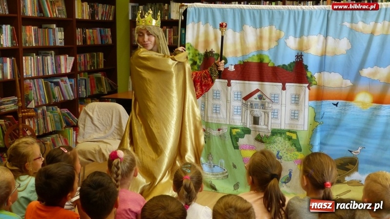 Zdjęcie w galerii na portalu naszraciborz.pl: XVII Tydzień Czytania Dzieciom w bibliotece na Płoni wiadomości z regionu
