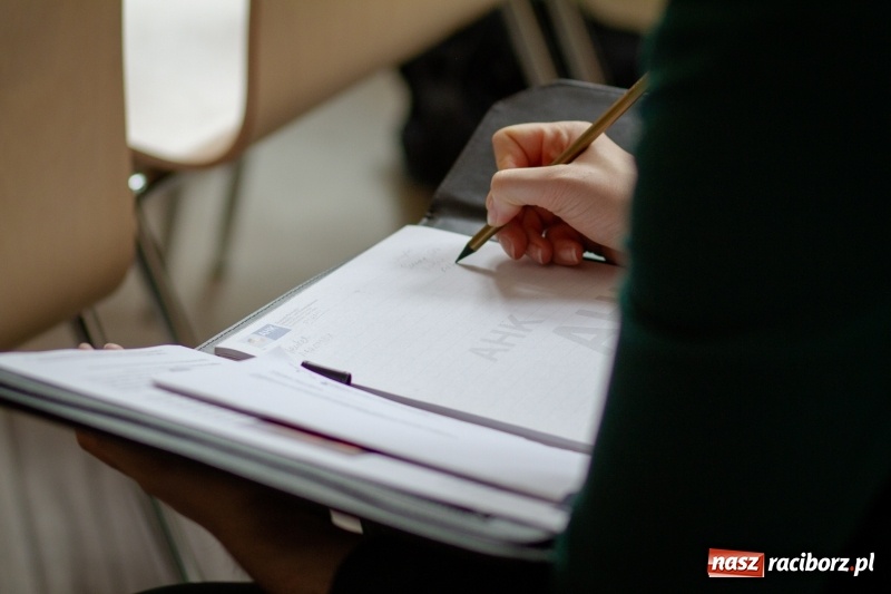 Zdjęcie w galerii na portalu naszraciborz.pl: III Forum Gospodarcze w Raciborzu. Dla inwestorów ważna jest szczerość!  wiadomości z regionu