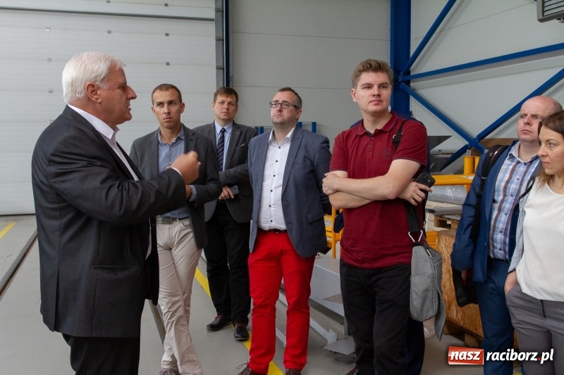 Zdjęcie w galerii na portalu naszraciborz.pl: III Forum Gospodarcze w Raciborzu. Dla inwestorów ważna jest szczerość!  wiadomości z regionu