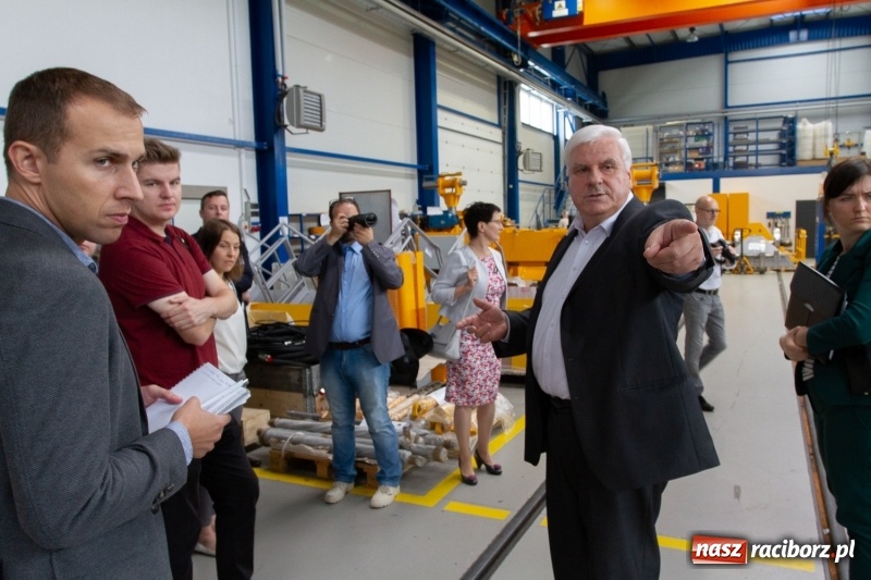 Zdjęcie w galerii na portalu naszraciborz.pl: III Forum Gospodarcze w Raciborzu. Dla inwestorów ważna jest szczerość!  wiadomości z regionu