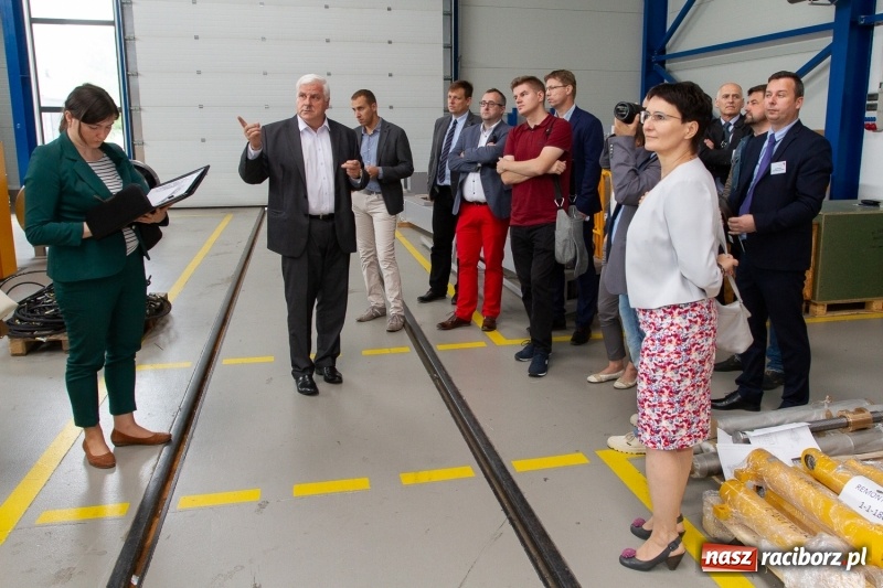 Zdjęcie w galerii na portalu naszraciborz.pl: III Forum Gospodarcze w Raciborzu. Dla inwestorów ważna jest szczerość!  wiadomości z regionu