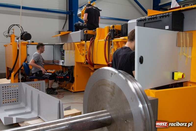 Zdjęcie w galerii na portalu naszraciborz.pl: III Forum Gospodarcze w Raciborzu. Dla inwestorów ważna jest szczerość!  wiadomości z regionu