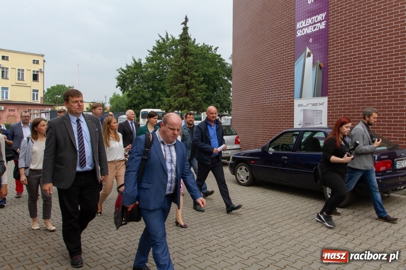 Zdjęcie w galerii na portalu naszraciborz.pl: III Forum Gospodarcze w Raciborzu. Dla inwestorów ważna jest szczerość!  wiadomości z regionu