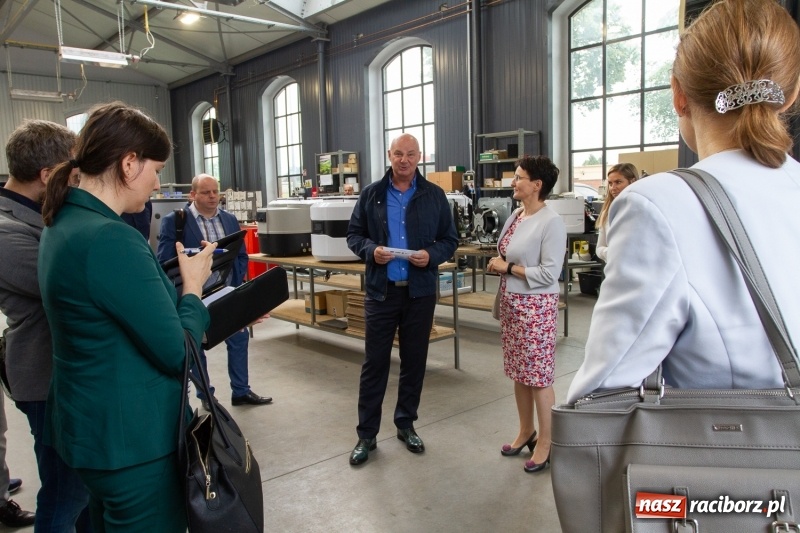 Zdjęcie w galerii na portalu naszraciborz.pl: III Forum Gospodarcze w Raciborzu. Dla inwestorów ważna jest szczerość!  wiadomości z regionu