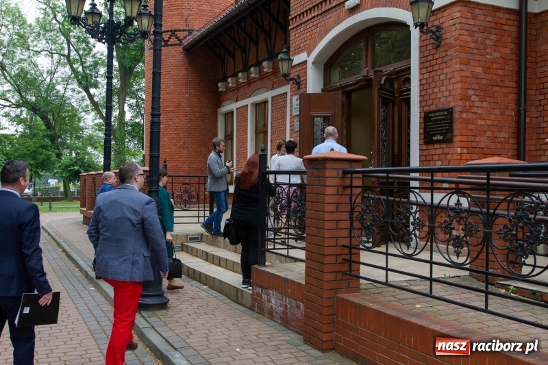 Zdjęcie w galerii na portalu naszraciborz.pl: III Forum Gospodarcze w Raciborzu. Dla inwestorów ważna jest szczerość!  wiadomości z regionu