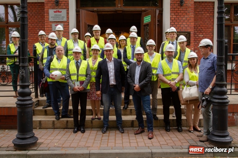 Zdjęcie w galerii na portalu naszraciborz.pl: III Forum Gospodarcze w Raciborzu. Dla inwestorów ważna jest szczerość!  wiadomości z regionu