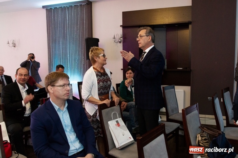 Zdjęcie w galerii na portalu naszraciborz.pl: III Forum Gospodarcze w Raciborzu. Dla inwestorów ważna jest szczerość!  wiadomości z regionu