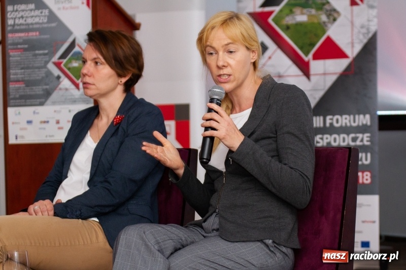 Zdjęcie w galerii na portalu naszraciborz.pl: III Forum Gospodarcze w Raciborzu. Dla inwestorów ważna jest szczerość!  wiadomości z regionu