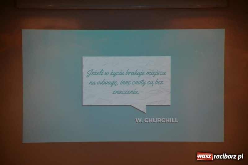 Zdjęcie w galerii na portalu naszraciborz.pl: Pełna MOC możliwości. Jacek Walkiewicz ładował raciborzanom akumulatory wiadomości z regionu