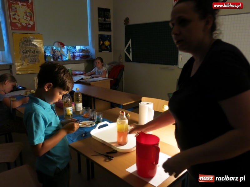 Zdjęcie w galerii na portalu naszraciborz.pl: Nocne zabawy z raciborską biblioteką w Studziennej  wiadomości z regionu