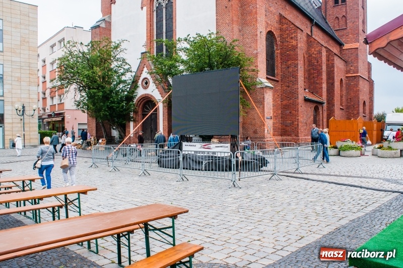 Zdjęcie w galerii na portalu naszraciborz.pl: Mundial rusza już dziś. Tak wygląda raciborska strefa kibica wiadomości z regionu
