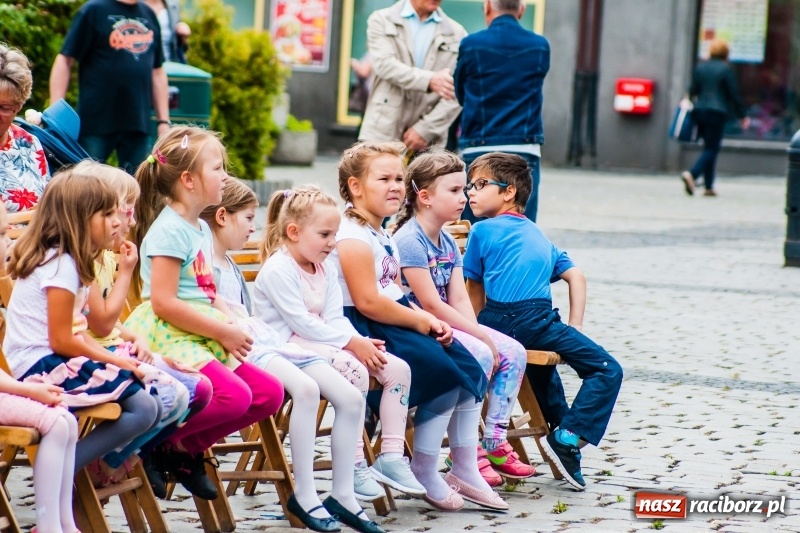 Zdjęcie w galerii na portalu naszraciborz.pl: Festyn ekologiczny na raciborskim Rynku wiadomości z regionu