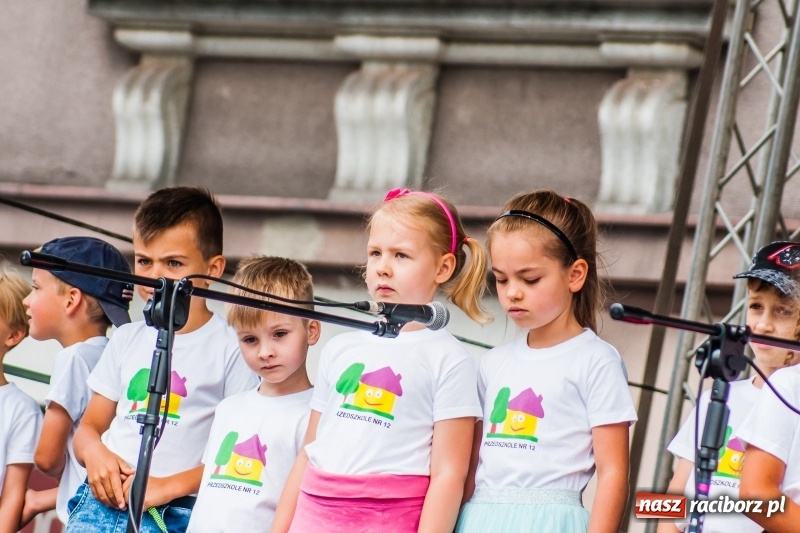 Zdjęcie w galerii na portalu naszraciborz.pl: Festyn ekologiczny na raciborskim Rynku wiadomości z regionu