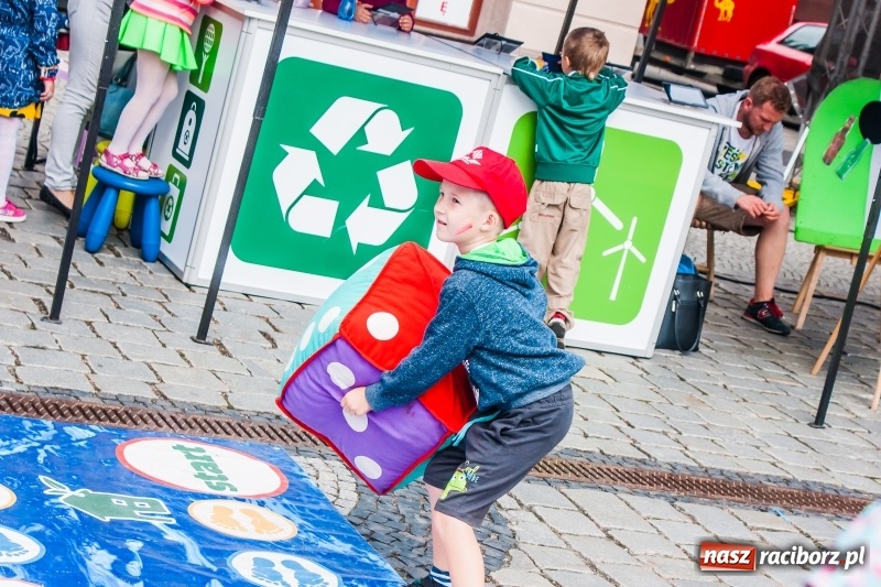 Zdjęcie w galerii na portalu naszraciborz.pl: Festyn ekologiczny na raciborskim Rynku wiadomości z regionu