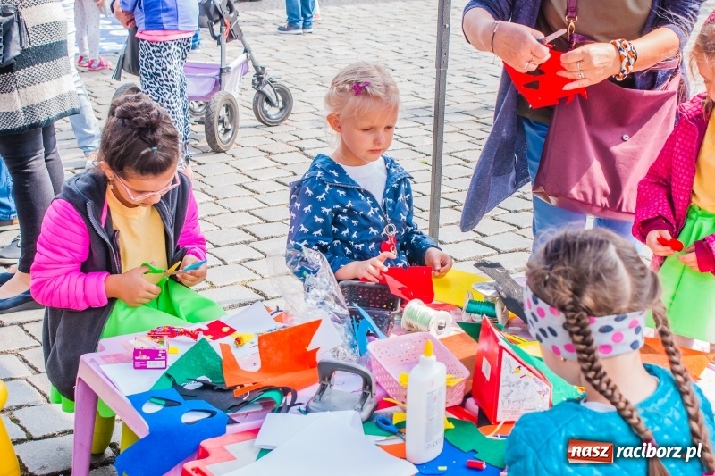 Zdjęcie w galerii na portalu naszraciborz.pl: Festyn ekologiczny na raciborskim Rynku wiadomości z regionu