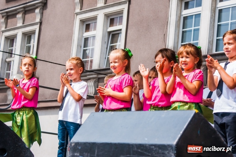 Zdjęcie w galerii na portalu naszraciborz.pl: Festyn ekologiczny na raciborskim Rynku wiadomości z regionu