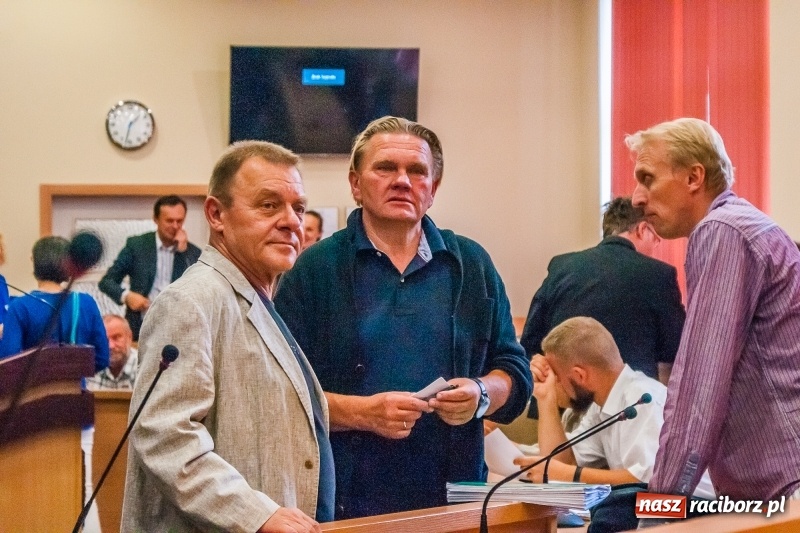 Zdjęcie w galerii na portalu naszraciborz.pl: Raciborzanie poznali szczegółowy plan remontu Długiej. Magistrat wyłączy ulicę z ruchu? wiadomości z regionu